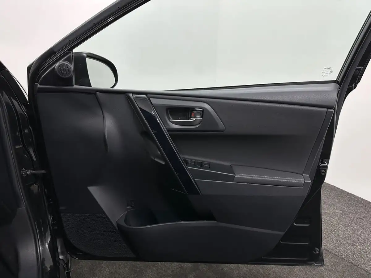 2018-toyota-auris-18-vvt-i-hsd-excel-hatchback-big-31