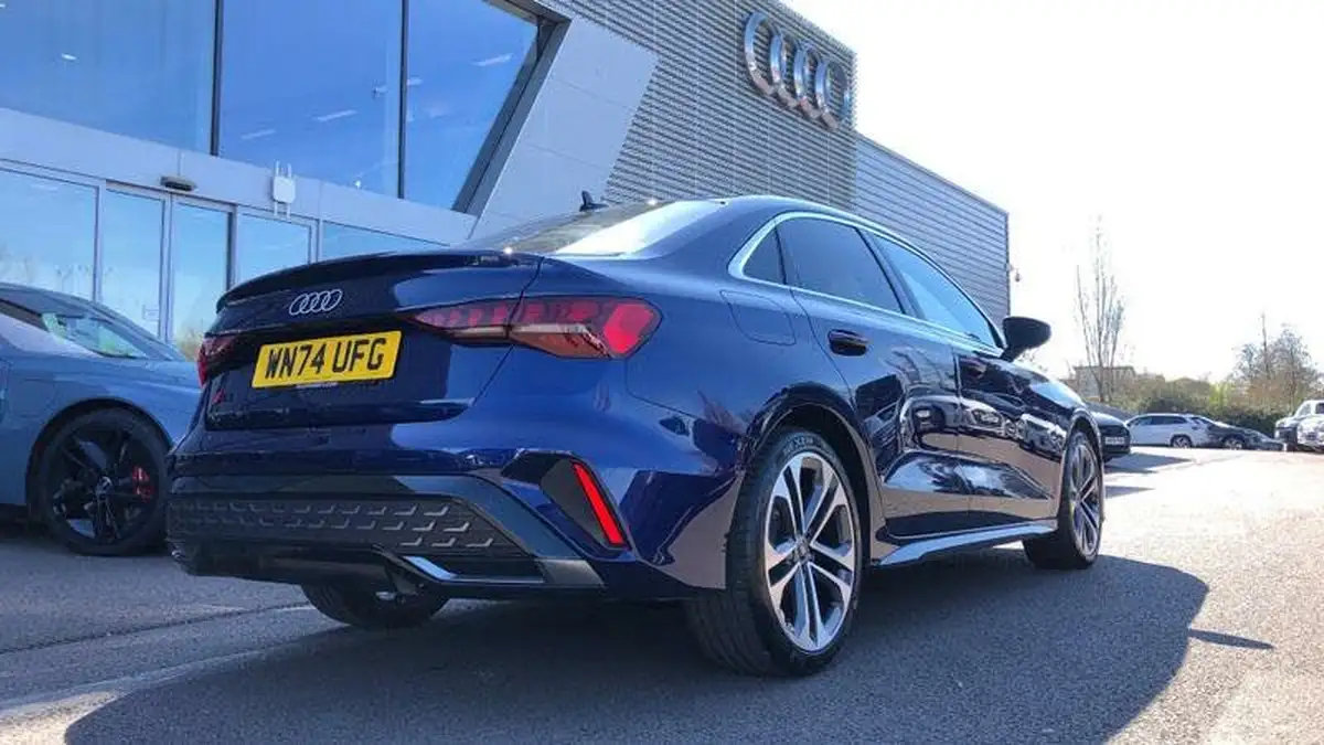 2024-audi-a3-15-35-tfsi-s-line-saloon-4d-big-50