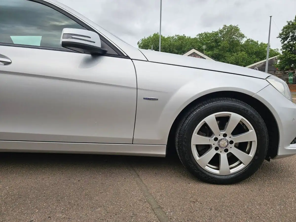 2011-mercedes-benz-c-class-21td-c220-cdi-se-21cdi-blue-f-estate-5d-2143cc-7g-tronic-big-35
