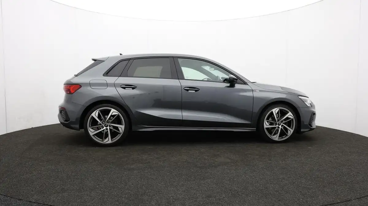 2022-audi-a3-15-35-tfsi-edition-1-sportback-5d-big-40
