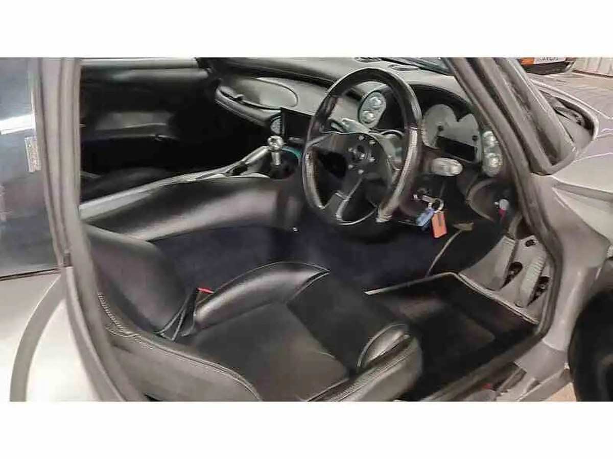 2005-tvr-t350t-36-big-2
