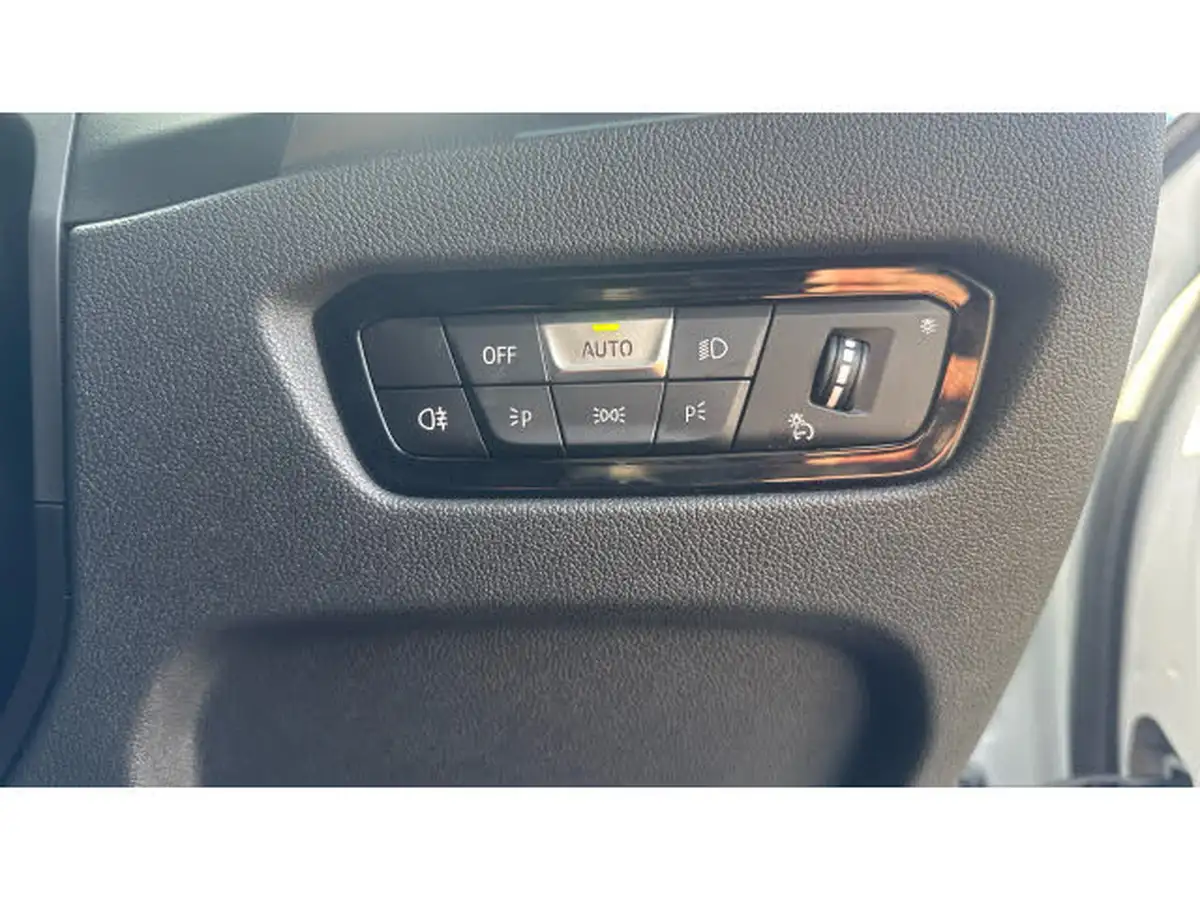 2024-bmw-3-series-20-330e-m-sport-touring-5d-big-25