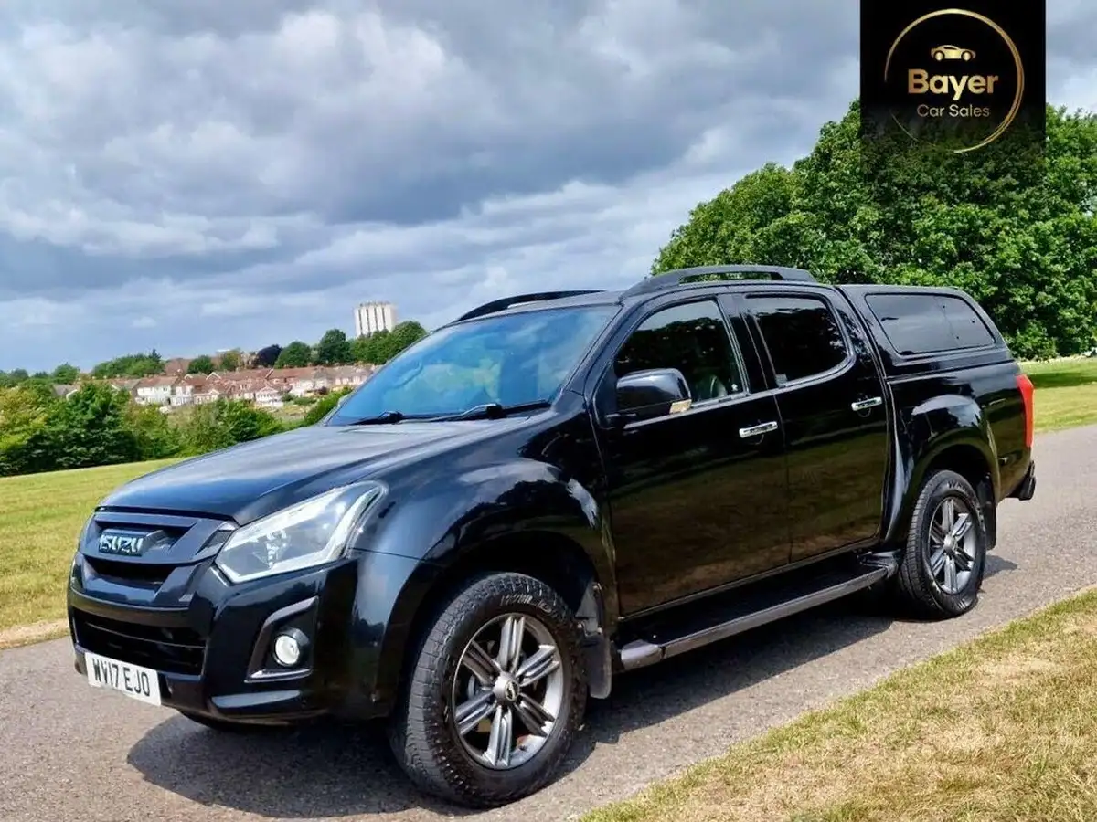 2017-isuzu-d-max-19td-blade-auto-big-19
