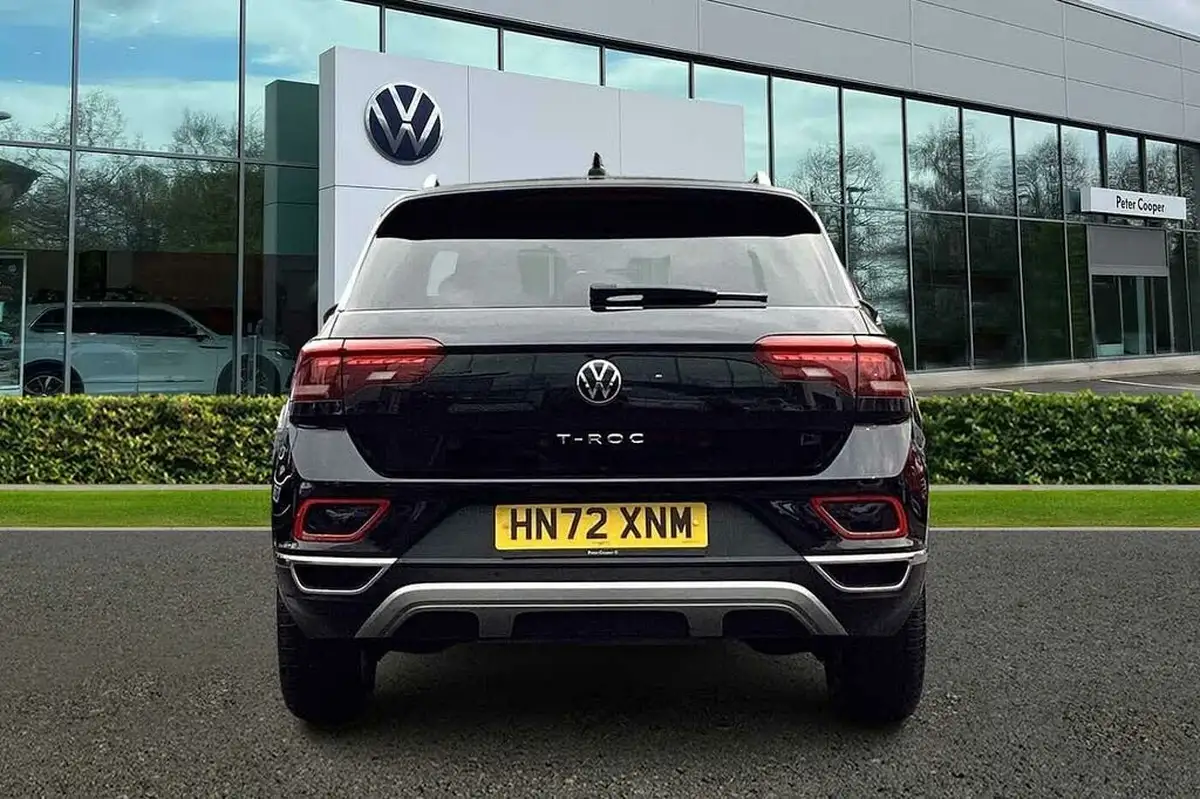 2022-volkswagen-t-roc-10-tsi-style-hatchback-5d-big-8