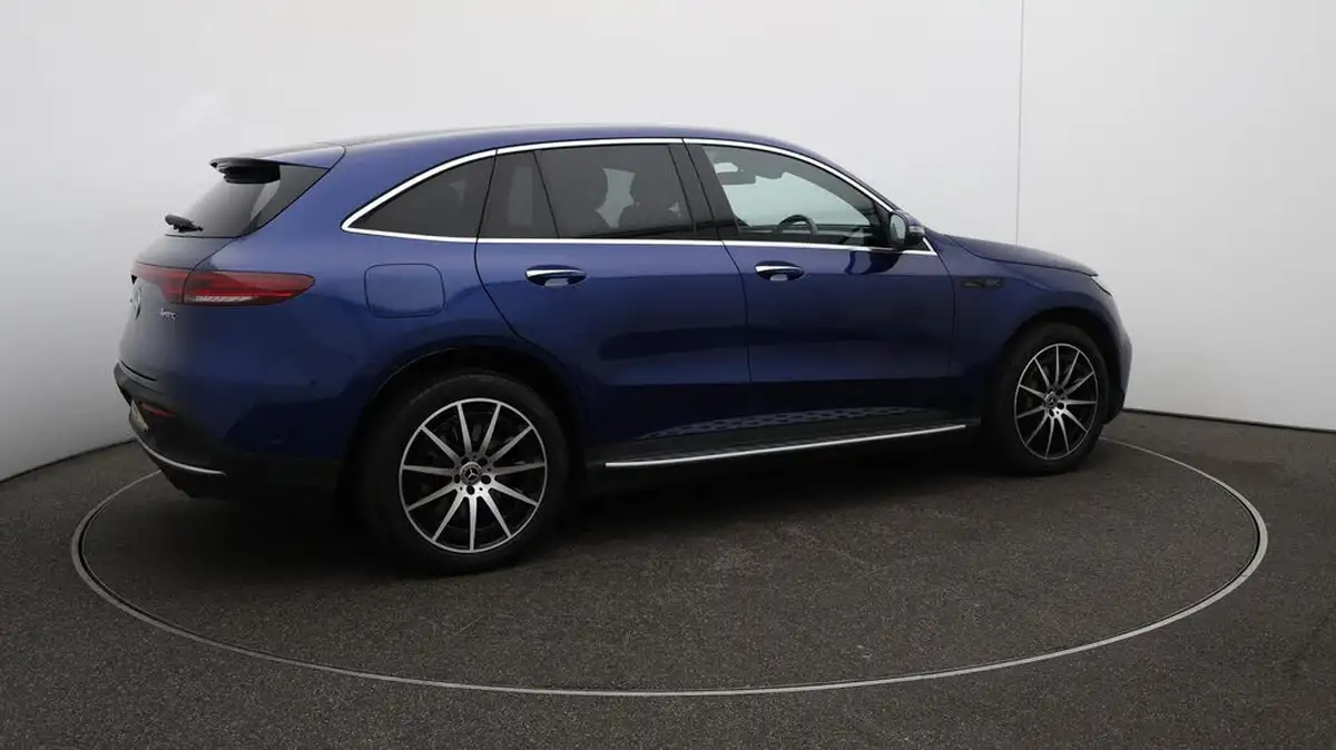 2021-mercedes-benz-eqc-e-eqc-400-amg-line-big-44