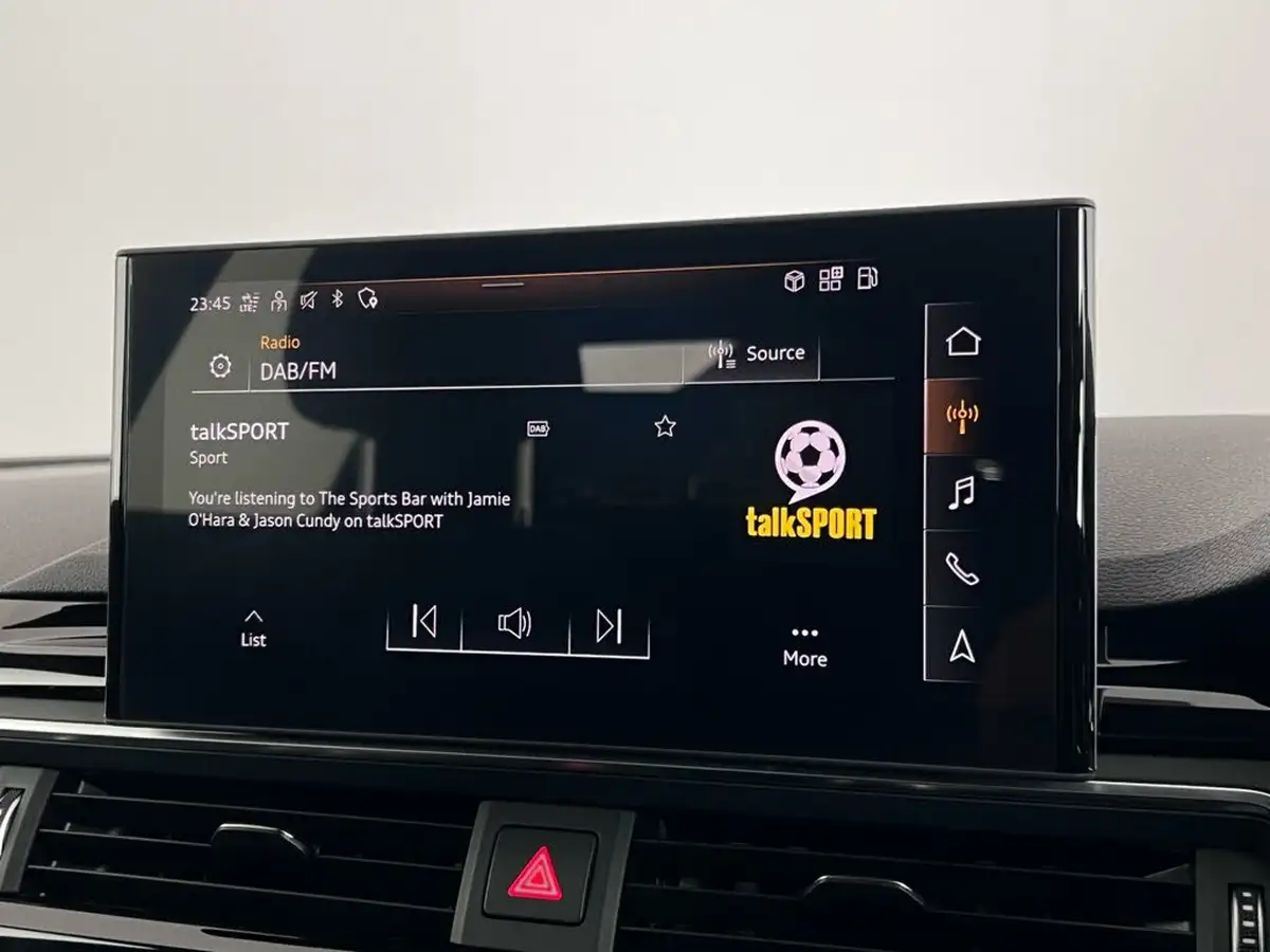 2020-audi-a4-20-35-tdi-black-edition-big-32