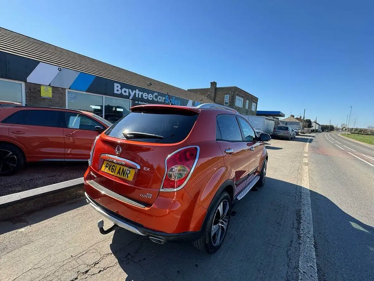 2011-kgm-ssangyong-korando-20td-s-big-18