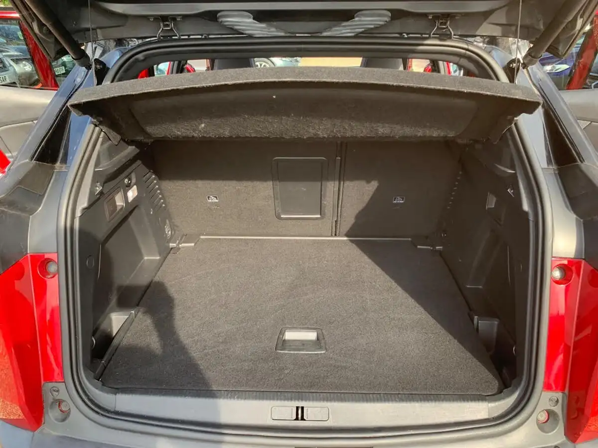 2018-peugeot-3008-suv-16-thp-gt-line-premium-big-56