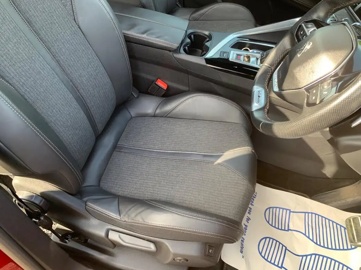 2018-peugeot-3008-suv-16-thp-gt-line-premium-big-32