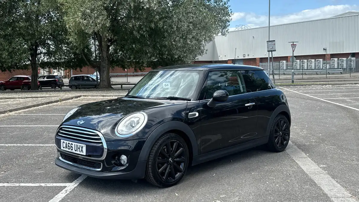 2016-mini-cooper-15-cooper-ss-hatchback-3d-big-6
