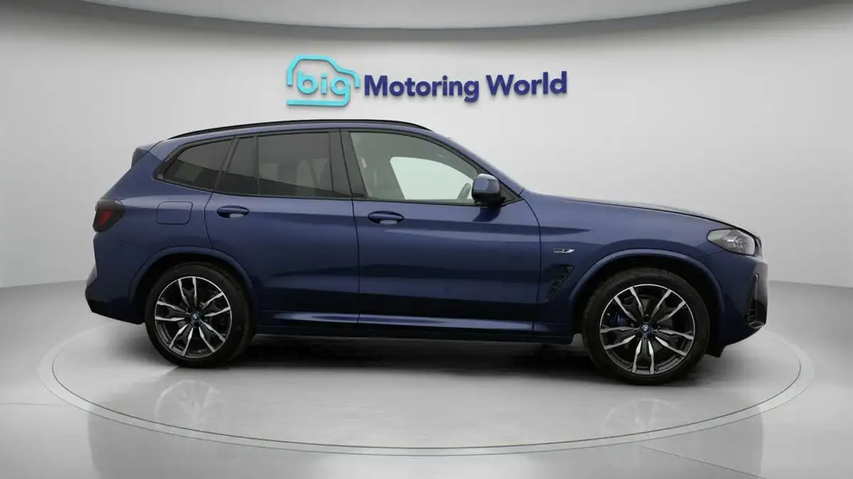 2021-bmw-x3-20-xdrive-30e-m-sport-big-8