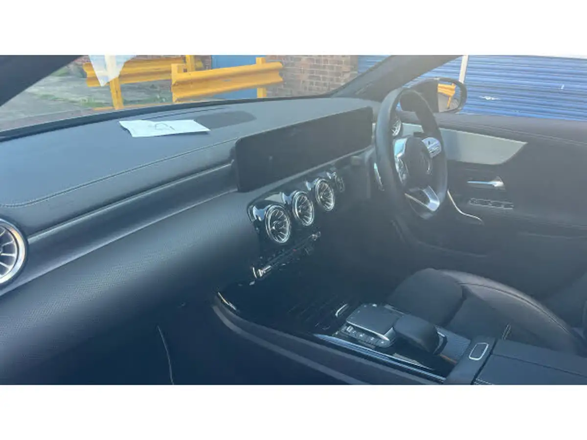 2021-mercedes-benz-a-class-13-a180-amg-line-executive-edition-hatchback-5d-7g-dct-big-8