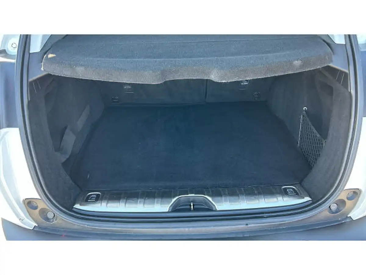 2016-peugeot-2008-suv-12-puretech-allure-82bhp-big-3