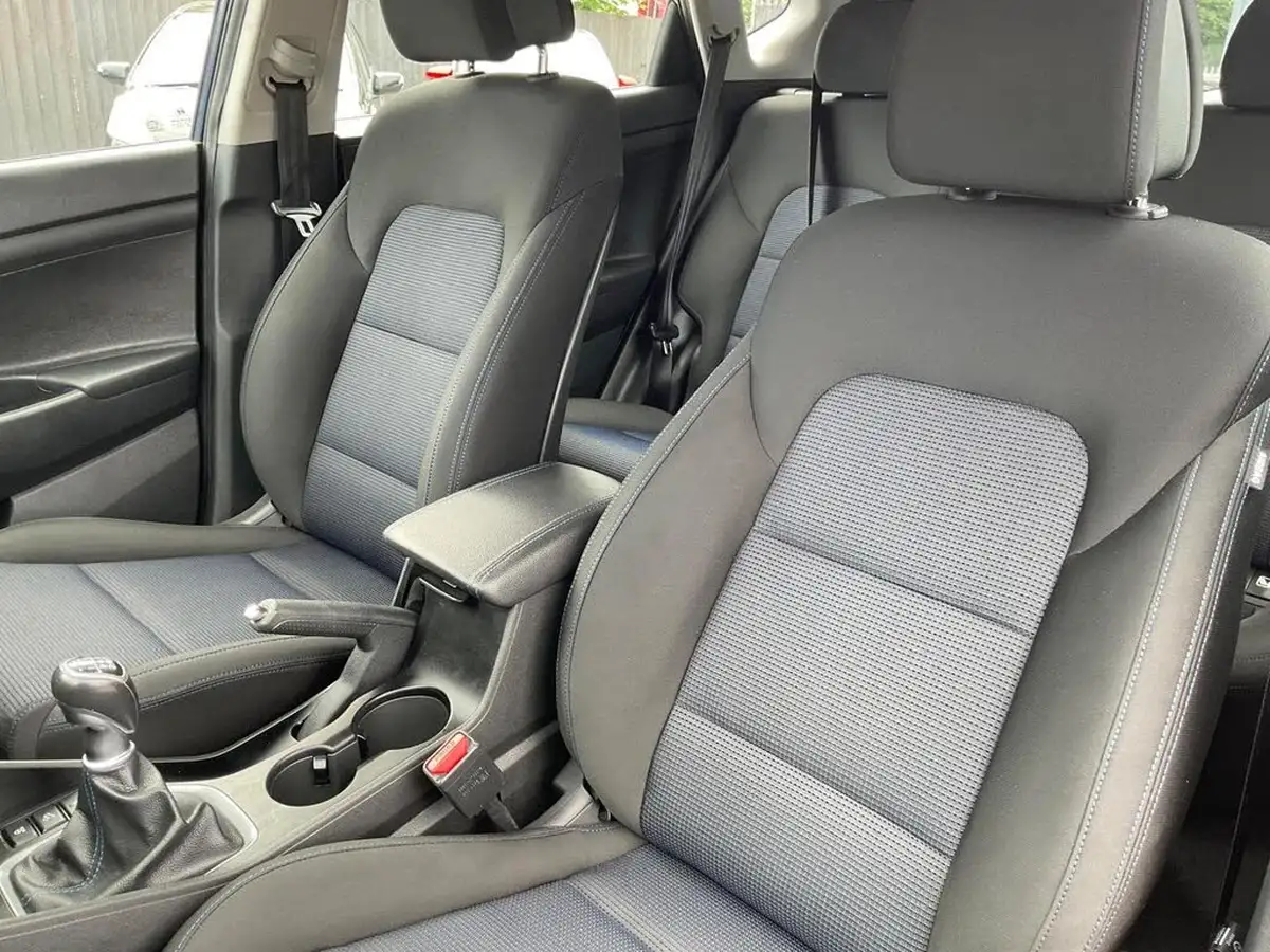 2017-hyundai-tucson-17crdi-blue-drive-se-nav-116ps-big-14