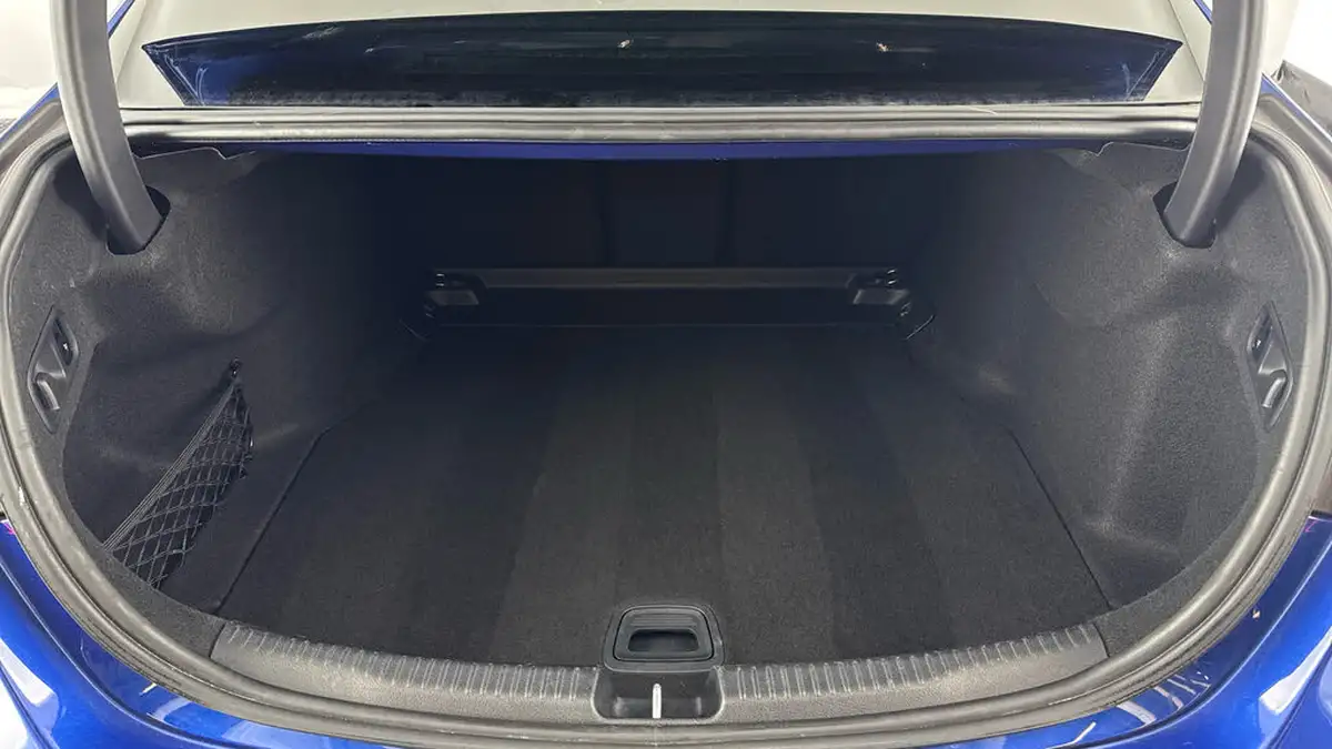 2022-mercedes-benz-c-class-big-14
