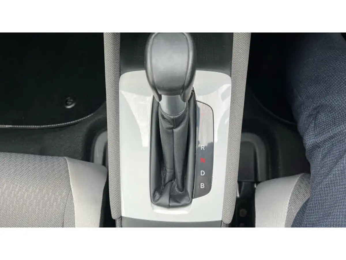 2020-honda-jazz-15-i-mmd-crosstar-ex-big-18