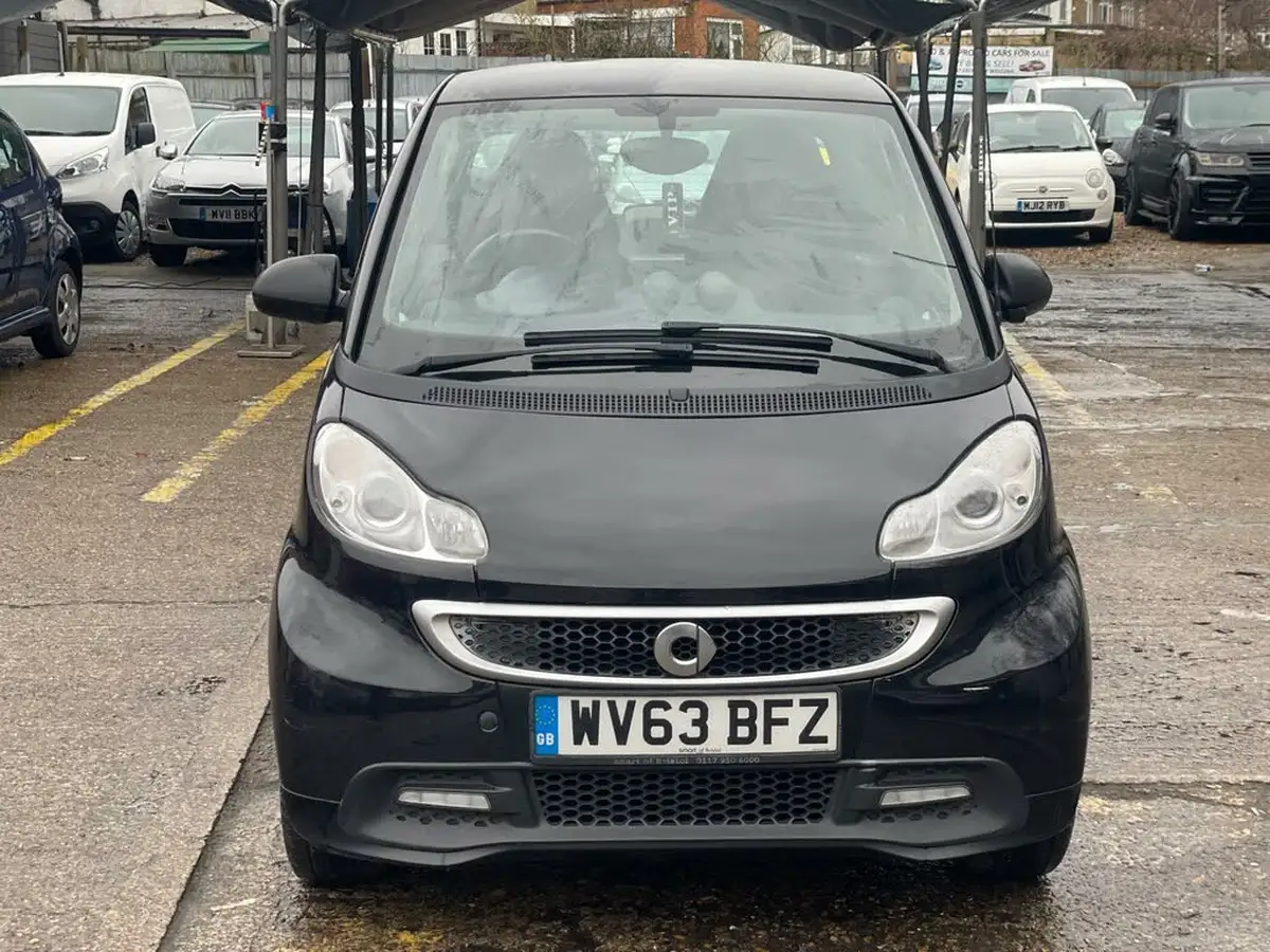 2014-smart-fortwo-10-edition-21-coupe-big-1