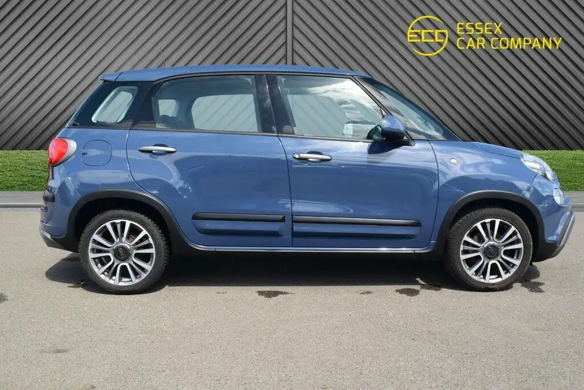2018-fiat-500l-14-cross-big-7