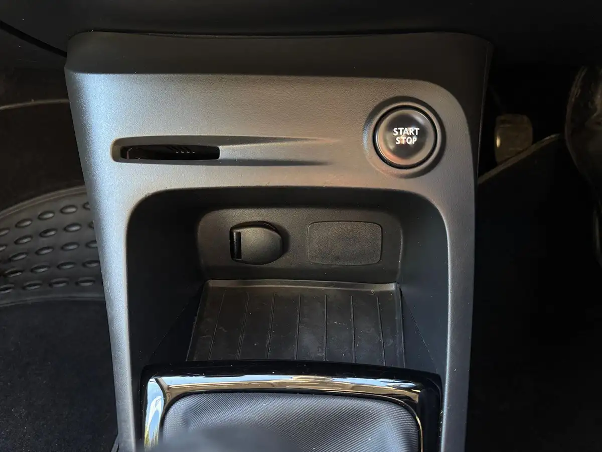 2013-renault-captur-09-dynamique-big-19