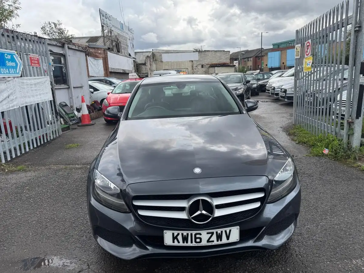 2016-mercedes-benz-c-class-16d-c200d-se-ss-saloon-4d-auto-big-1