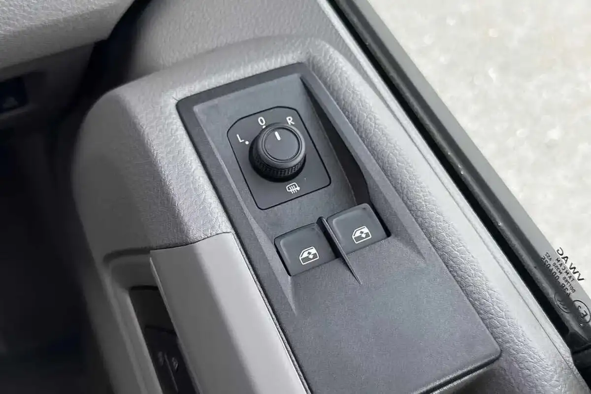 2024-volkswagen-crafter-20tdi-cr35-mwb-commerce-plus-140pseu6d-big-38