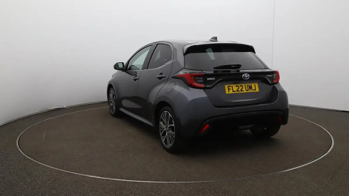 2022-toyota-yaris-15-vvt-i-excel-big-53