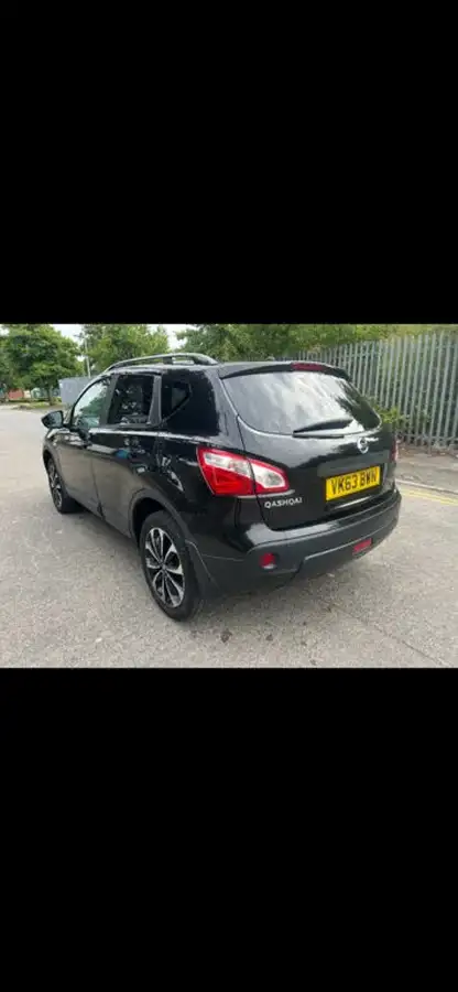 2013-nissan-qashqai-15td-360-big-1