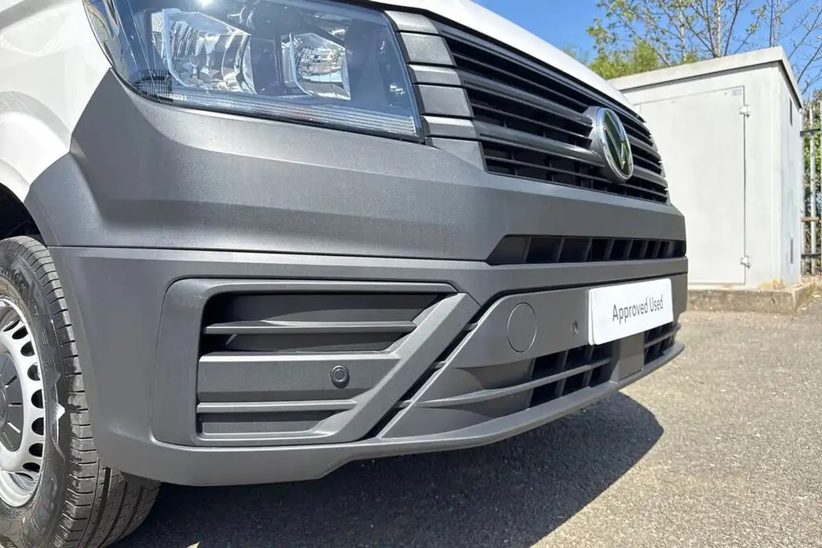 2024-volkswagen-crafter-20tdi-cr35-mwb-commerce-140pseu6d-panel-van-big-26