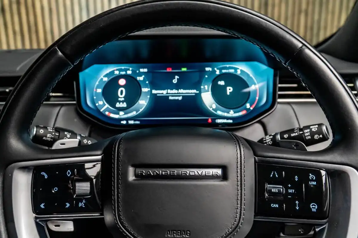2022-land-rover-range-rover-30-d300-se-big-33