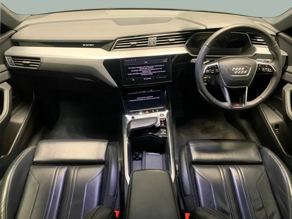 2021-audi-e-tron-55e-s-line-station-wagon-big-2