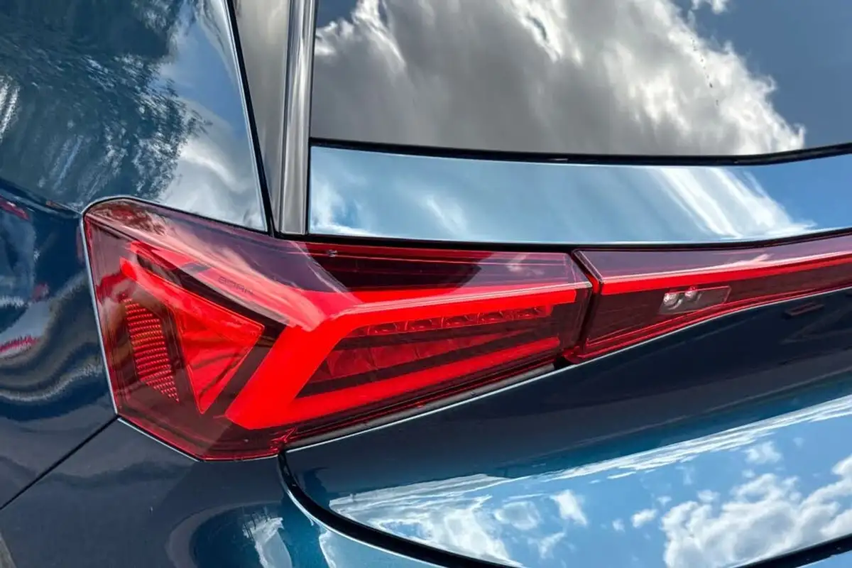 2024-cupra-born-e-v2-230ps-58kwh-e-boost-big-26