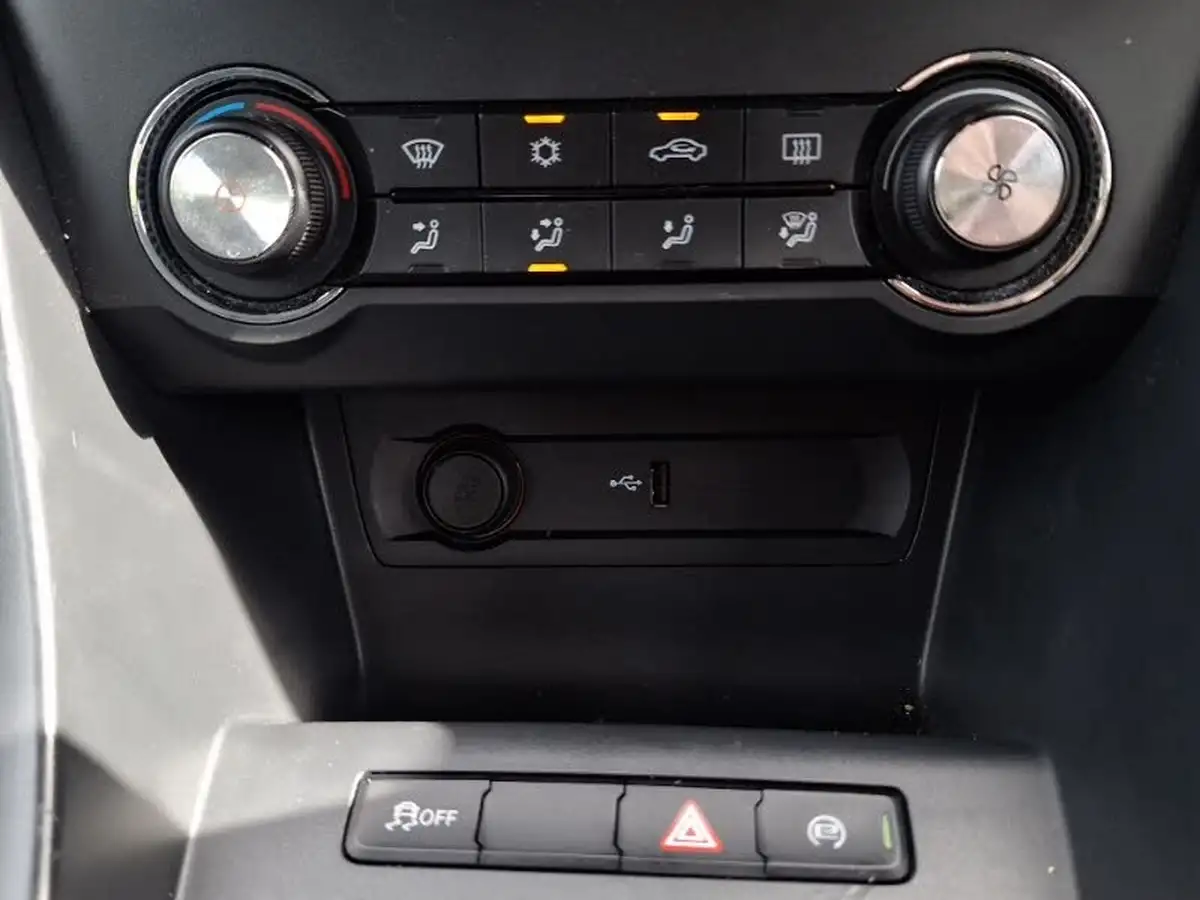 2022-mg-mg3-15-vti-tech-exclusive-nav-big-14