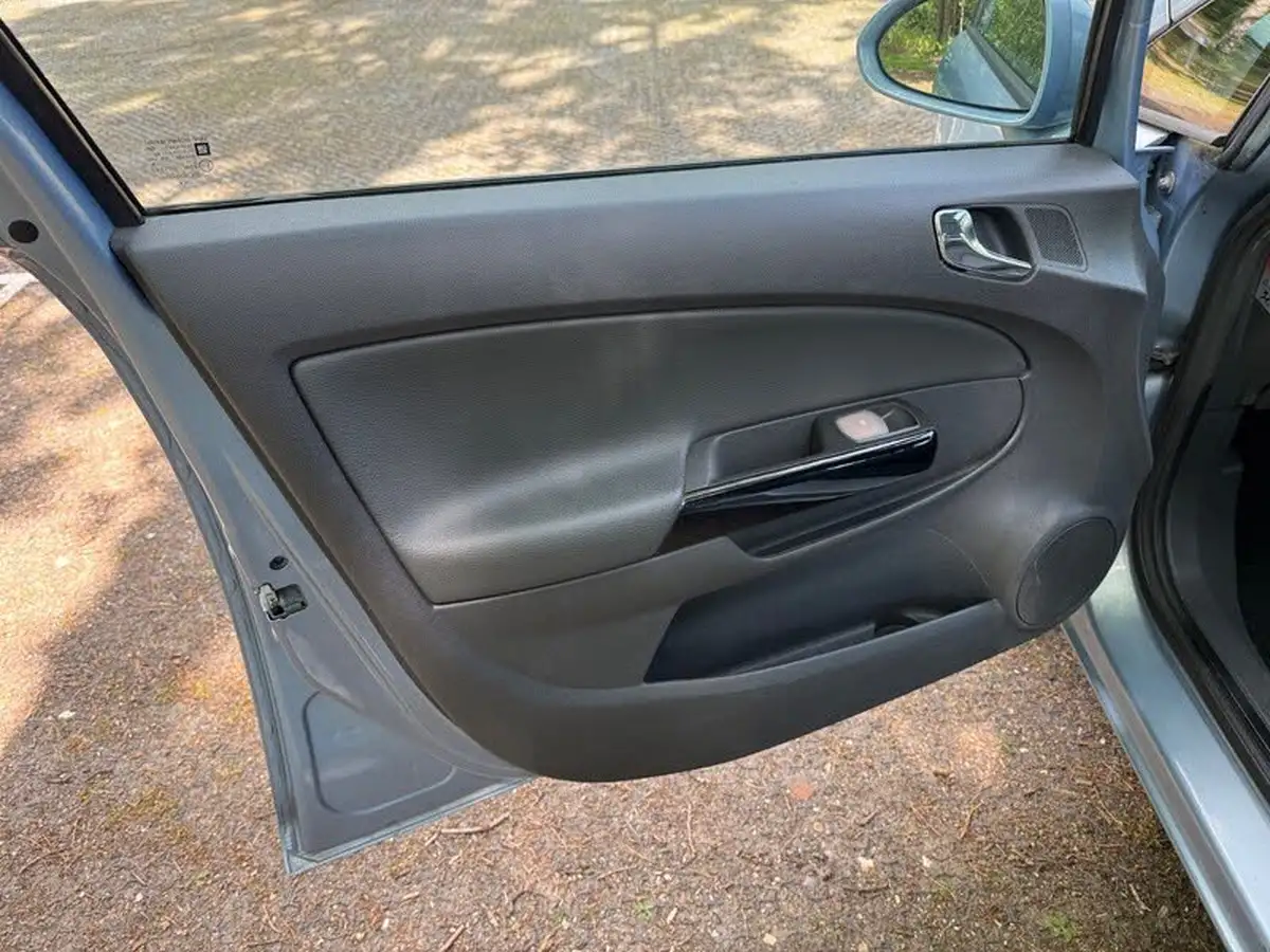 2008-vauxhall-corsa-13td-design-90ps-ac-5d-big-42