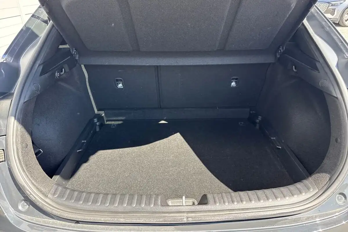 2021-kia-ceed-15-t-gdi-3-hatchback-dct-big-6