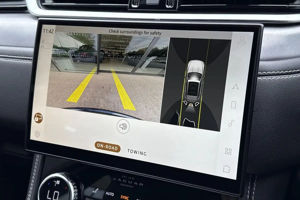 2022-jaguar-f-pace-20-p400e-r-dynamic-se-big-4