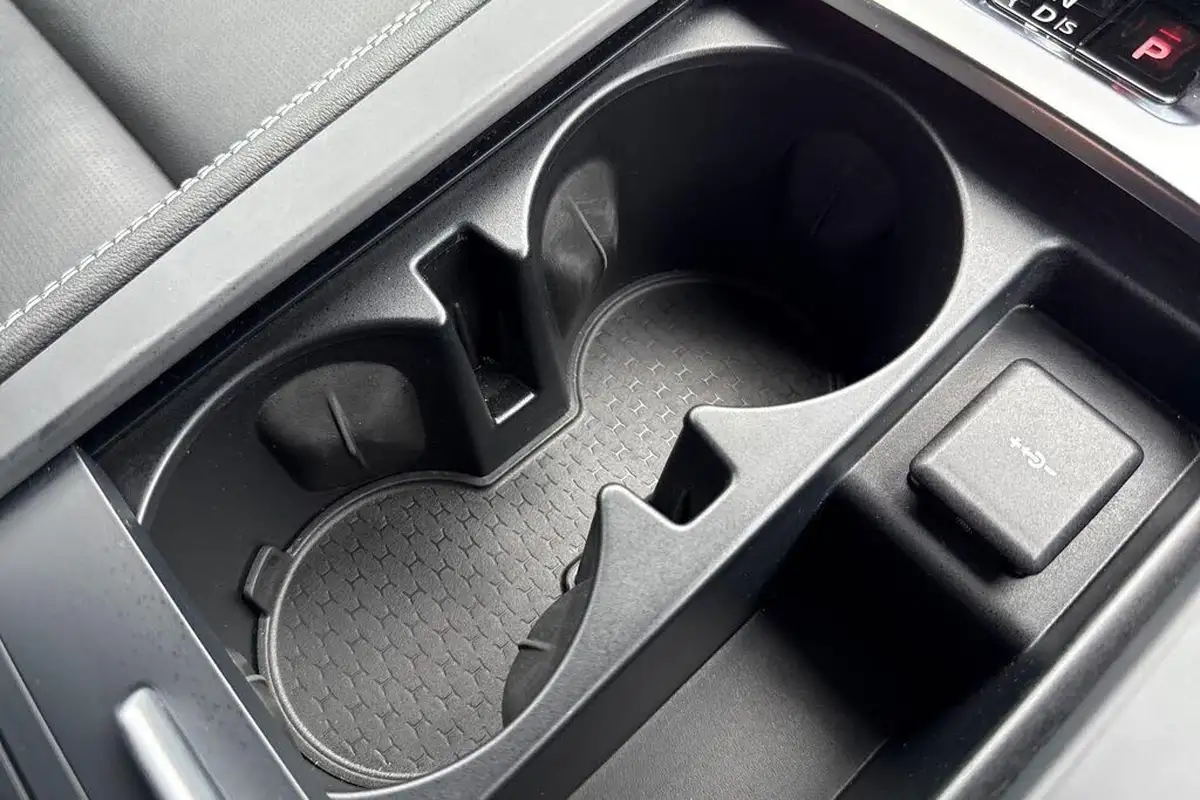2022-jaguar-f-pace-20-p400e-r-dynamic-se-big-52