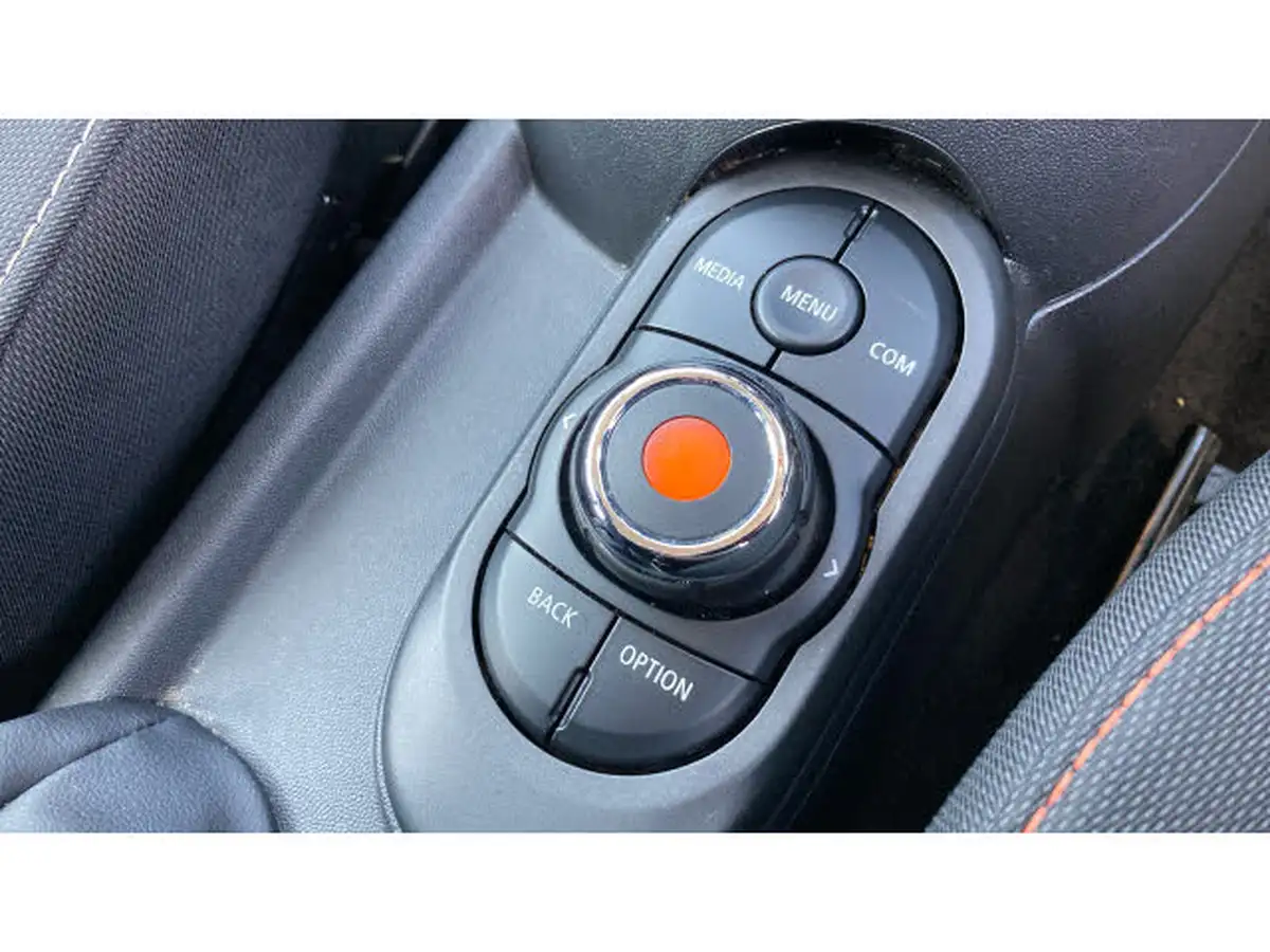 2021-mini-cooper-15-cooper-classic-hatchback-5d-big-21