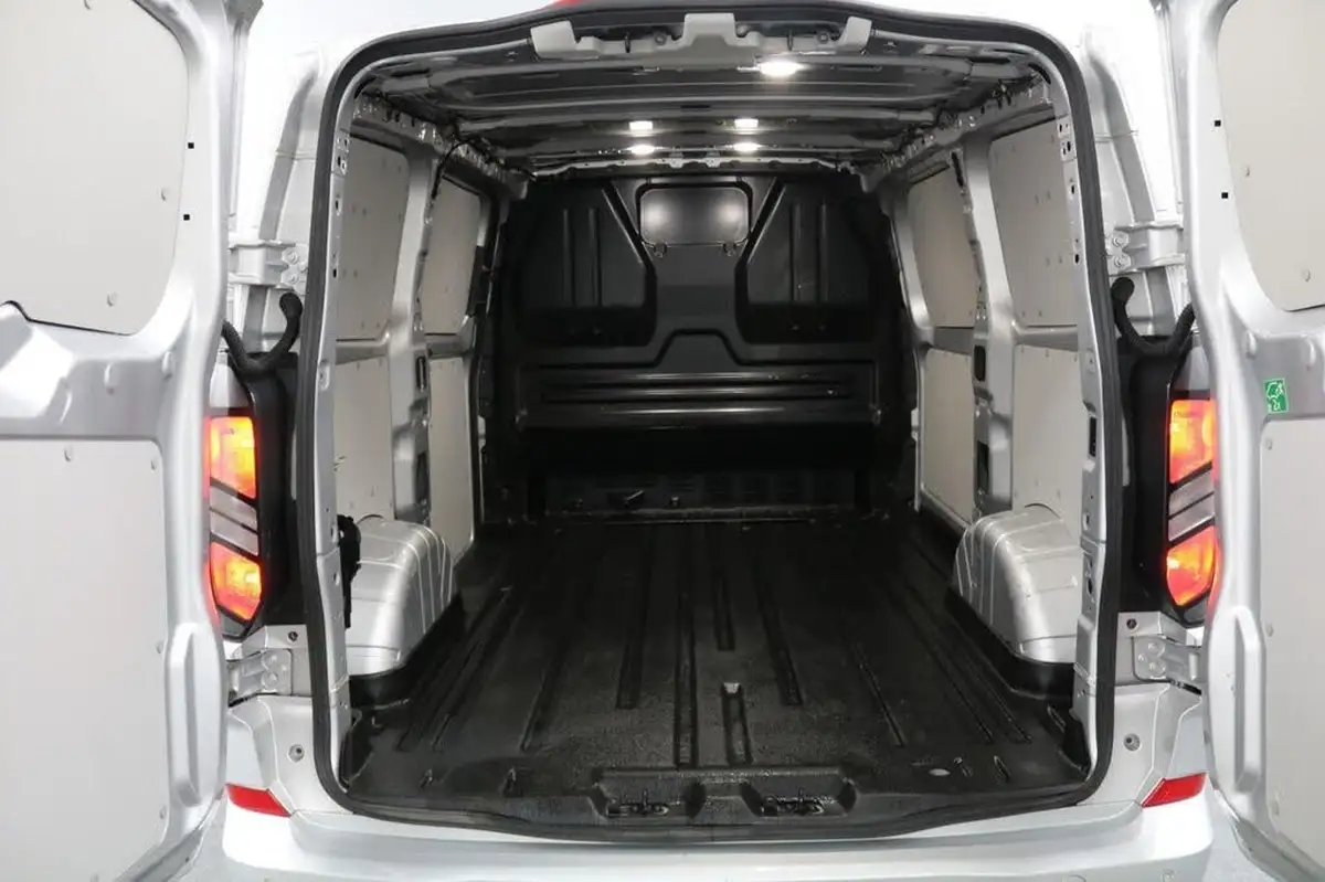 2023-ford-transit-custom-20tdci-300-l1h1-limited-136pseu6e-panel-van-1996cc-big-17
