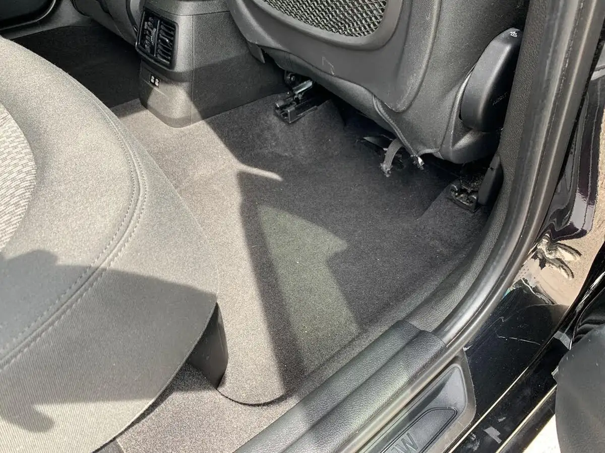 2020-bmw-2-series-15td-216d-se-gran-dct-big-48