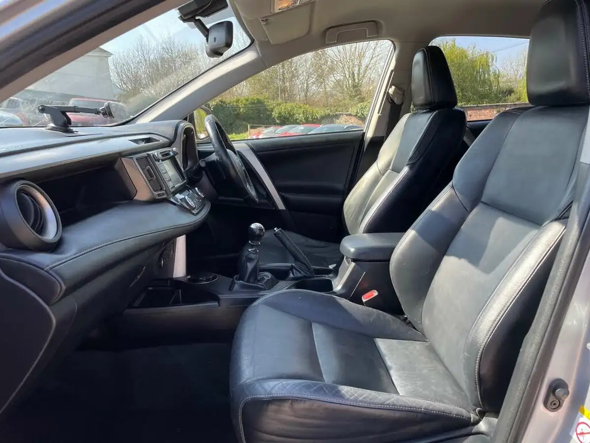 2013-toyota-rav4-20td-invincible-2wd-1990cc-big-26