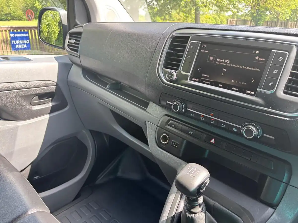 2020-vauxhall-vivaro-15td-2700-l1h1-sportive-120pseu6dt-big-13