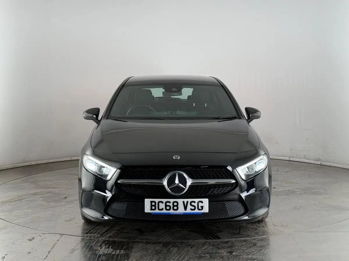 2019-mercedes-benz-a-class-15d-a180d-sport-hatchback-5d-7g-dct-big-2
