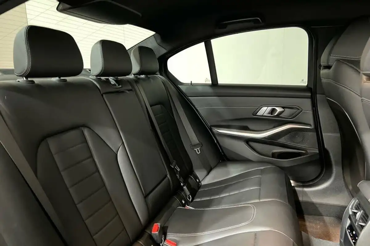 2021-bmw-3-series-20-330i-m-sport-saloon-4d-big-18