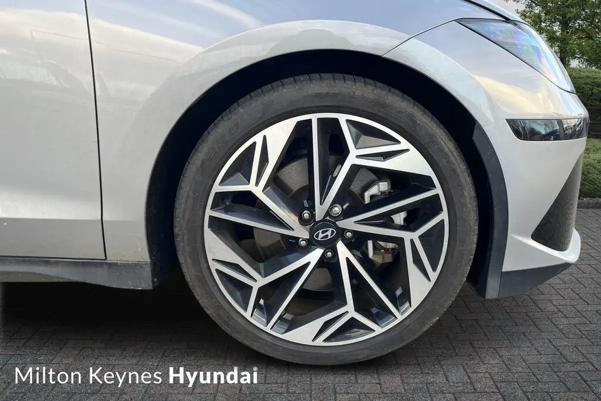 2023-hyundai-ioniq-6-e-premium-228ps-single-rwd-big-16