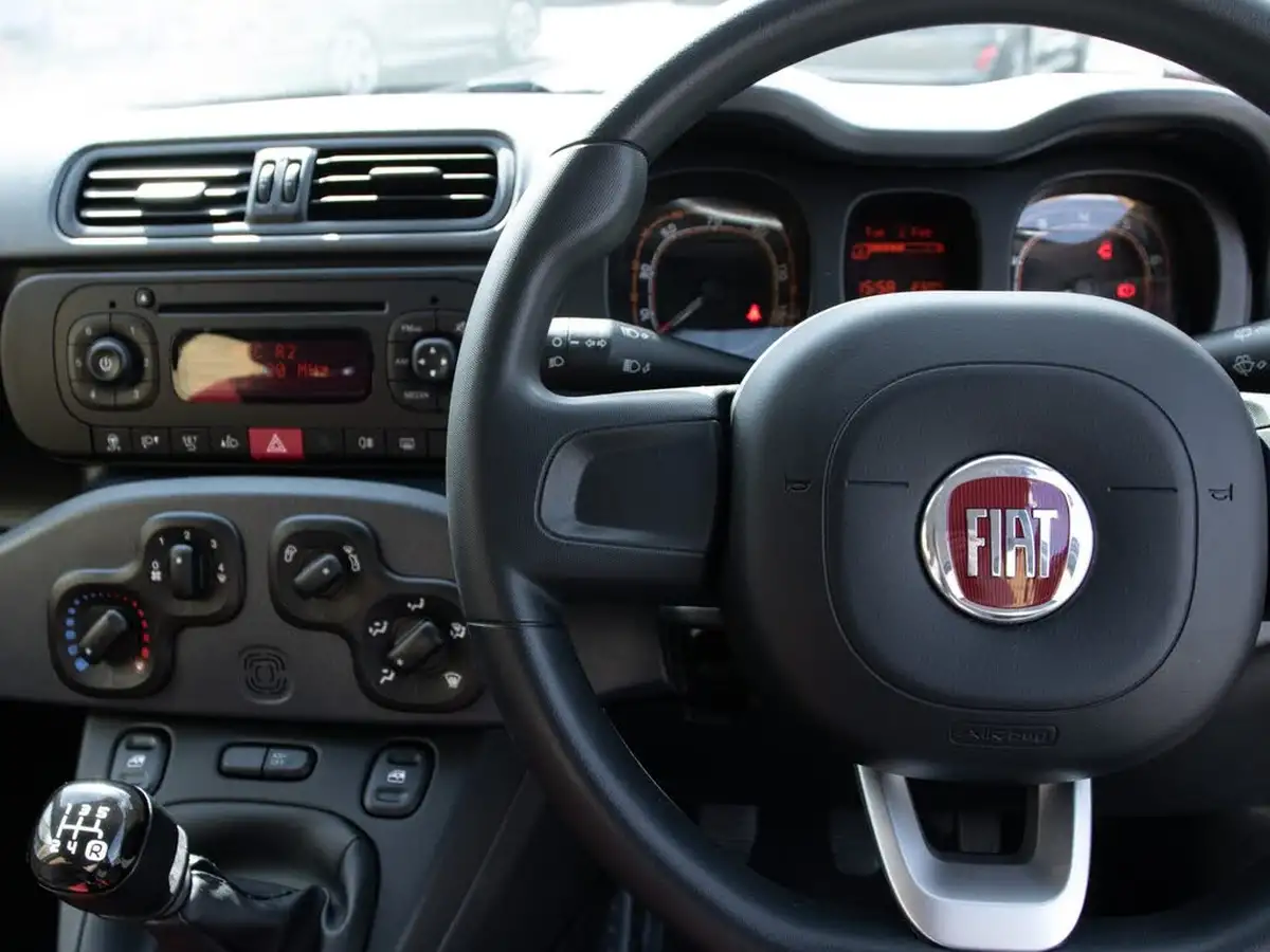 2017-fiat-panda-big-17