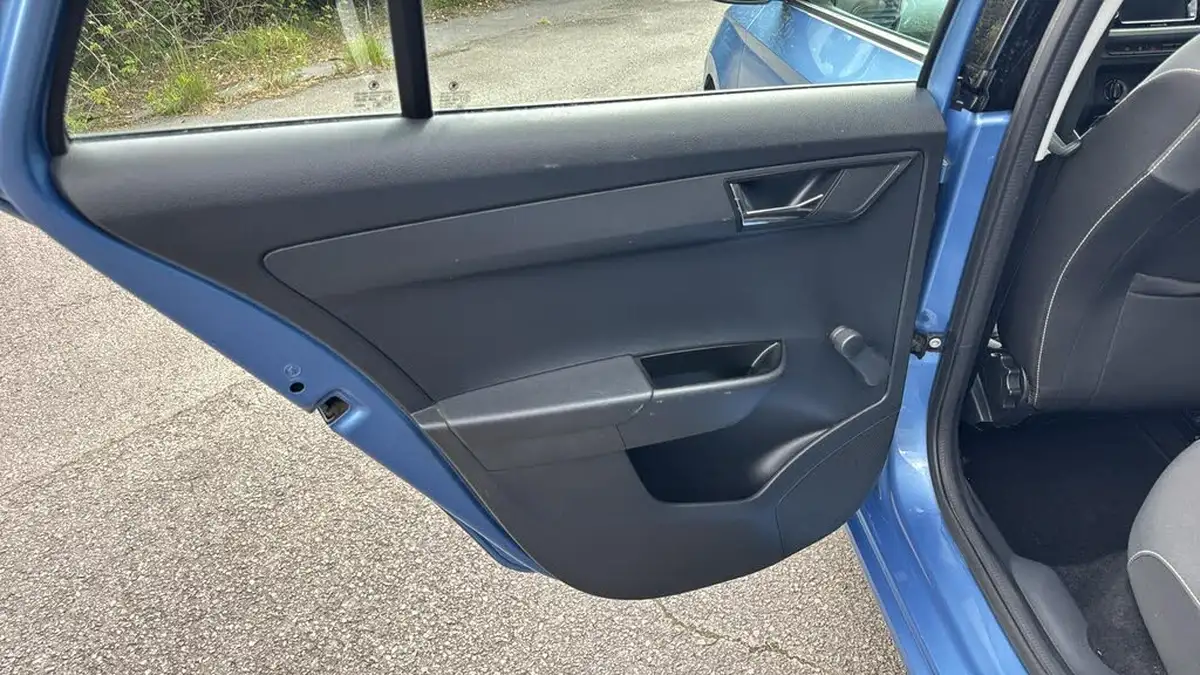 2019-skoda-fabia-10-mpi-se-75ps-estate-big-27