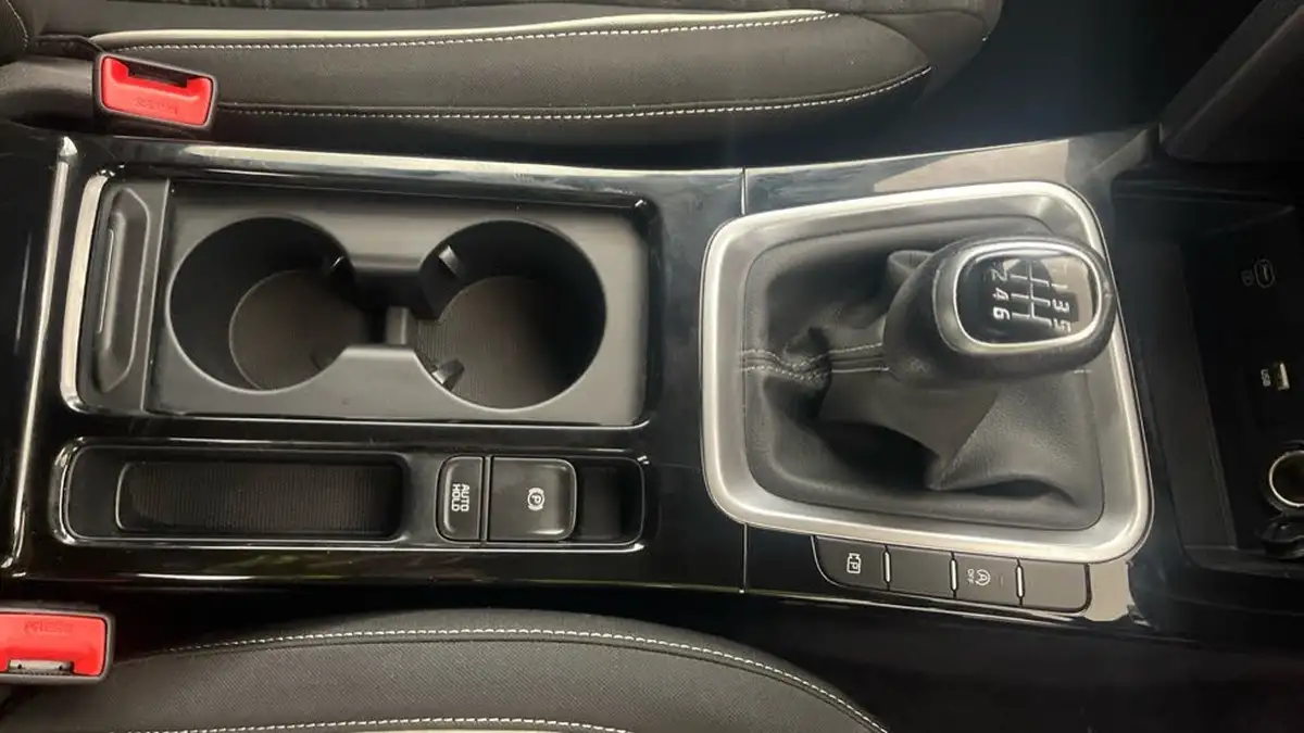 2024-kia-ceed-15-t-gdi-gt-line-138bhp-big-17