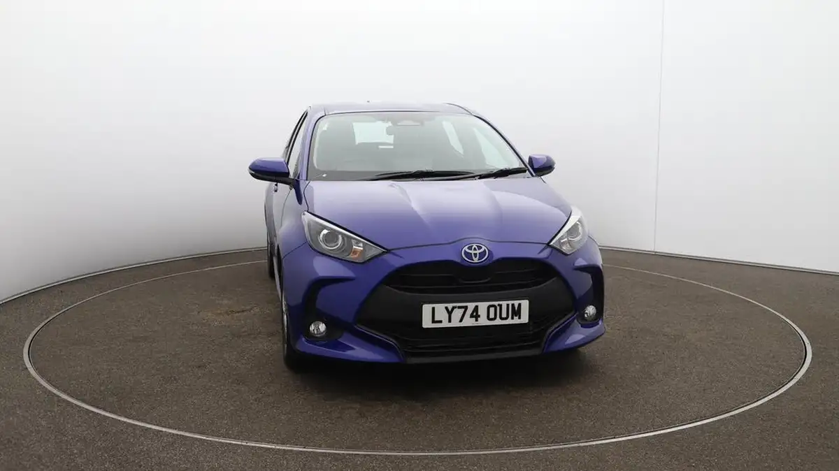 2025-toyota-yaris-15-vvt-i-icon-big-41