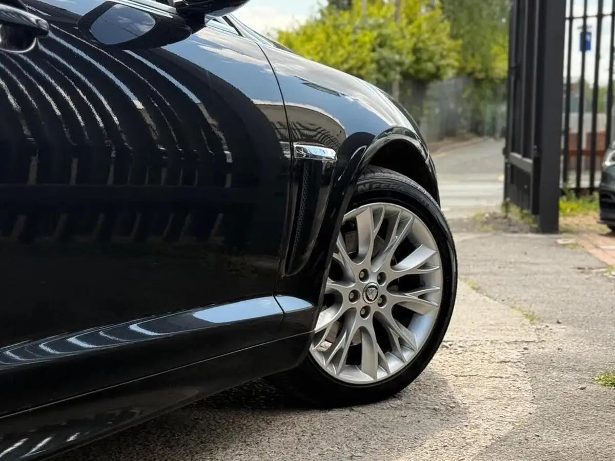 2013-jaguar-xf-22td-200ps-ss-sportbrake-5d-auto-big-7