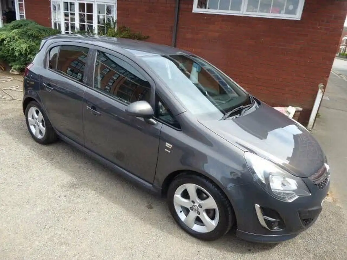 2014-vauxhall-corsa-14-sxi-5d-big-5